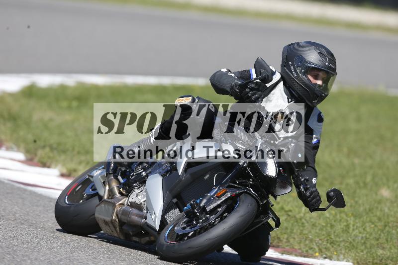 Archiv-2025/48 25.08.2025 Cornu Master School ADR/blau-bleu/100